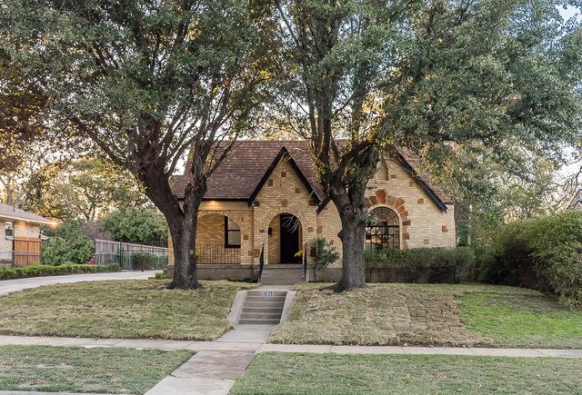 1835 Cedar Crest Boulevard, Dallas, TX 75203