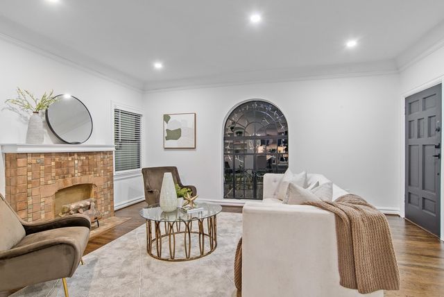 1835 Cedar Crest Boulevard, Dallas, TX 75203