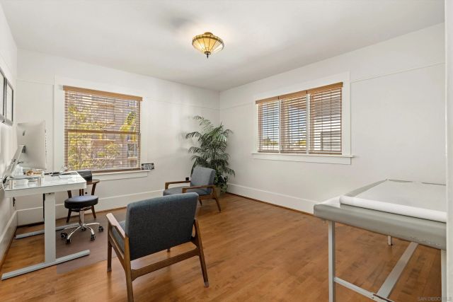 106 Thorn St, San Diego, CA 92103