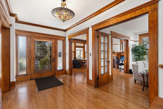 106 Thorn St, San Diego, CA 92103
