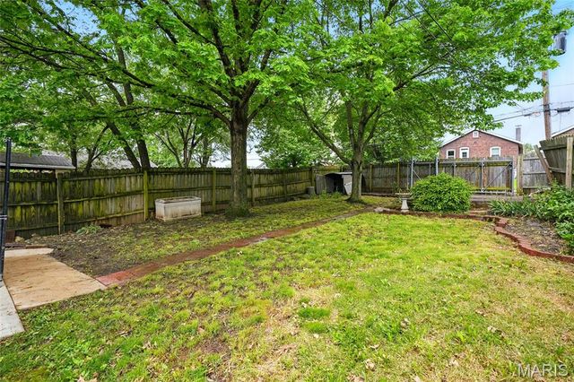 1457 Sproule Avenue, St Louis, MO 63139