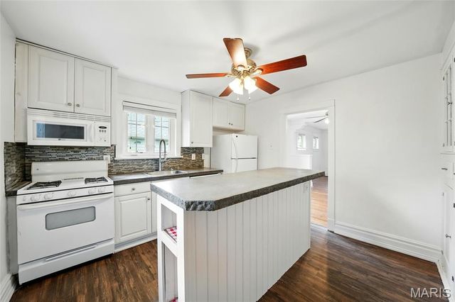 1457 Sproule Avenue, St Louis, MO 63139