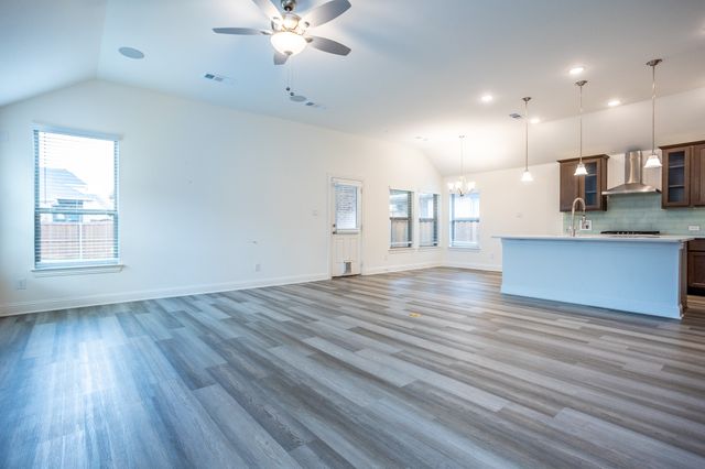 8101 Meadow Valley Drive, Mckinney, TX 75071