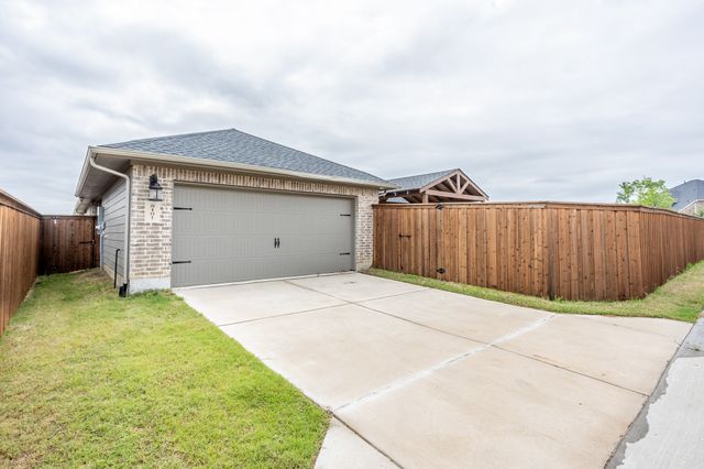 8101 Meadow Valley Drive, Mckinney, TX 75071