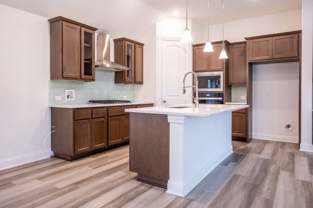 8101 Meadow Valley Drive, Mckinney, TX 75071