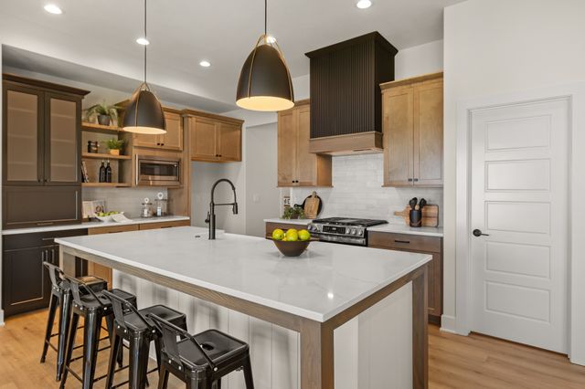 1420 NW Alderleaf Drive, Waukee, IA 50263