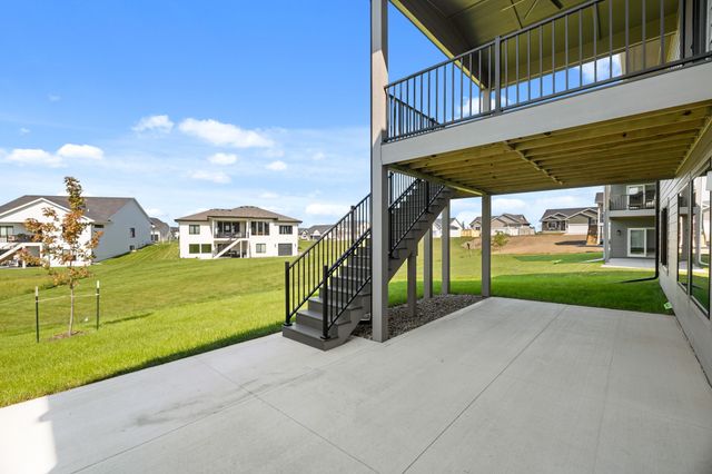 1420 NW Alderleaf Drive, Waukee, IA 50263