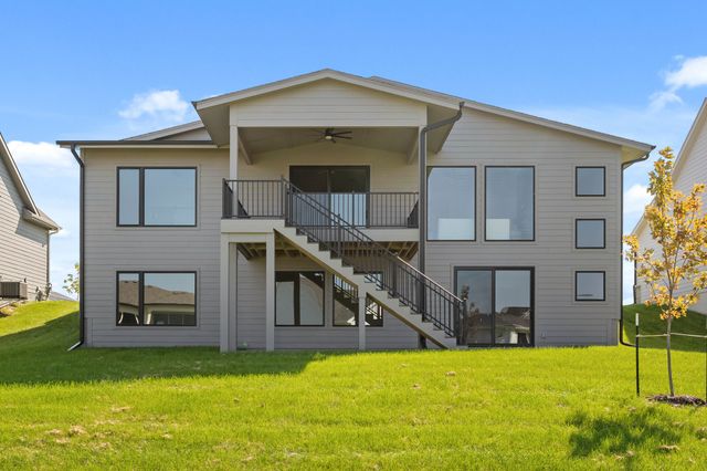 1420 NW Alderleaf Drive, Waukee, IA 50263