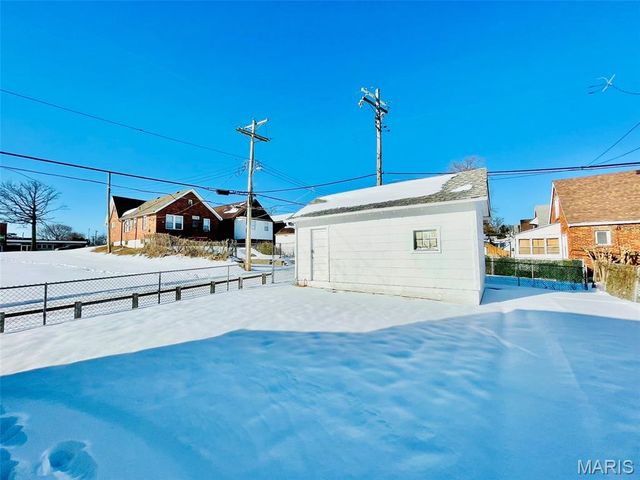 1439 McLaran Avenue, St Louis, MO 63147