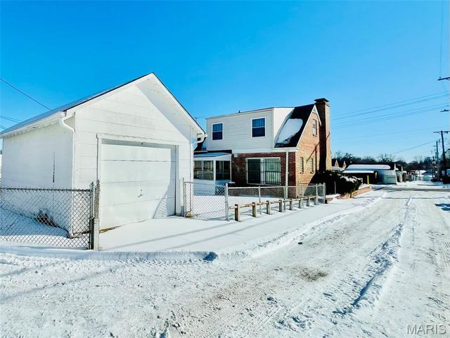 1439 McLaran Avenue, St Louis, MO 63147