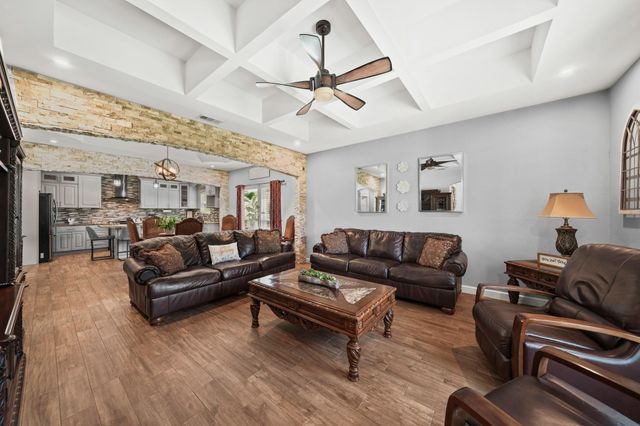 11021 32nd Street, Santa Fe, TX 77510