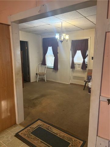 15 AIRPORT Road, Coventry, RI 02816