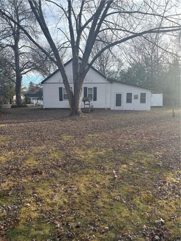 15 AIRPORT Road, Coventry, RI 02816