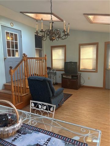 15 AIRPORT Road, Coventry, RI 02816