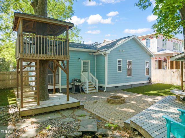 2210 Bedford Avenue, Raleigh, NC 27607