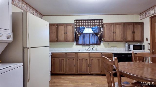 801 S Borders Avenue, Marissa, IL 62257