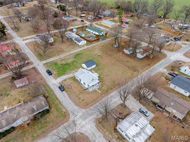 801 S Borders Avenue, Marissa, IL 62257