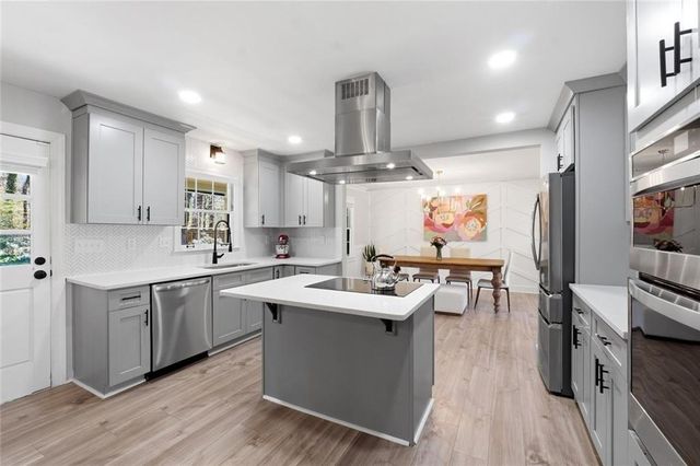 2827 Livsey Court, Tucker, GA 30084