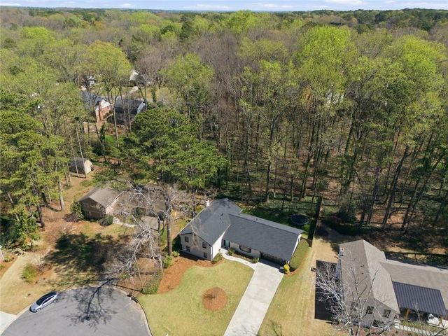 2827 Livsey Court, Tucker, GA 30084