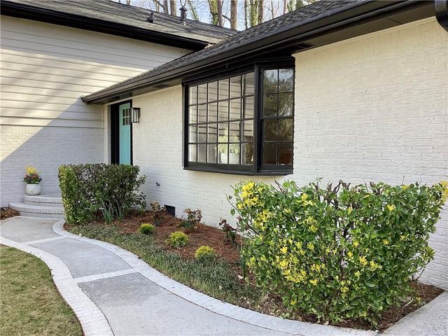 2827 Livsey Court, Tucker, GA 30084