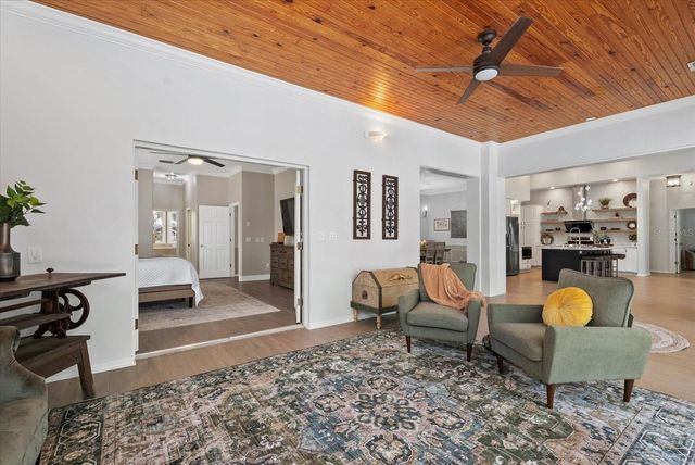 8805 CROSSWOOD COURT, Riverview, FL 33578
