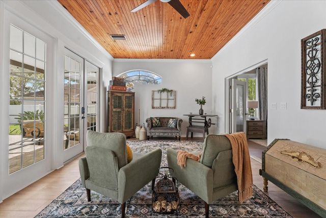 8805 CROSSWOOD COURT, Riverview, FL 33578