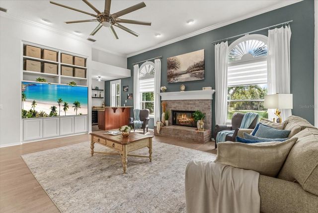 8805 CROSSWOOD COURT, Riverview, FL 33578