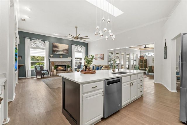 8805 CROSSWOOD COURT, Riverview, FL 33578
