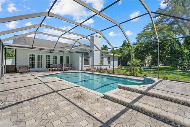 8805 CROSSWOOD COURT, Riverview, FL 33578