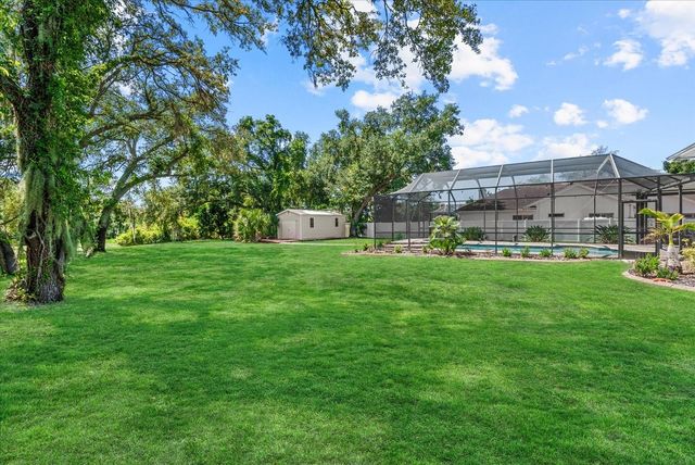 8805 CROSSWOOD COURT, Riverview, FL 33578
