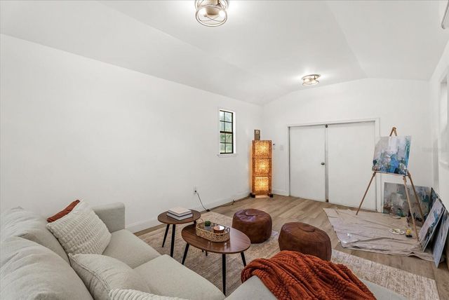 8805 CROSSWOOD COURT, Riverview, FL 33578