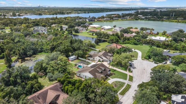 8805 CROSSWOOD COURT, Riverview, FL 33578