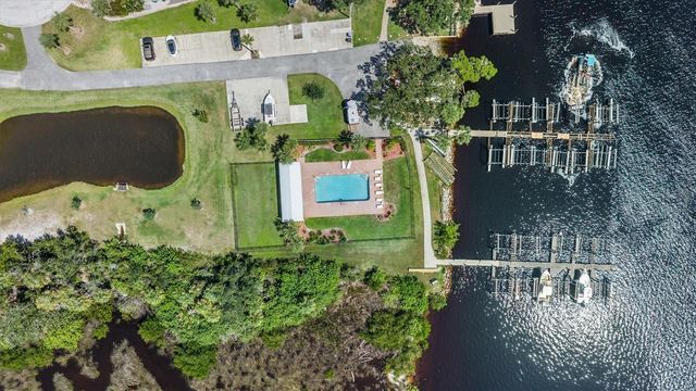 8805 CROSSWOOD COURT, Riverview, FL 33578