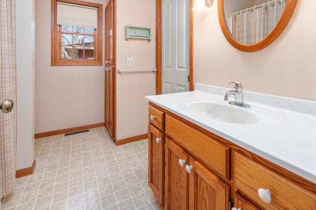 821 5th Avenue SE, Saint Cloud, MN 56304