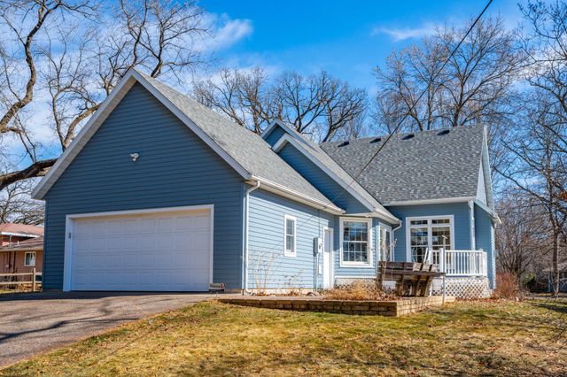 821 5th Avenue SE, Saint Cloud, MN 56304