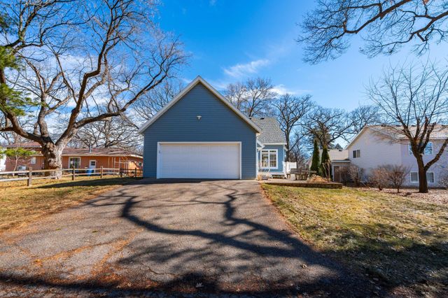 821 5th Avenue SE, Saint Cloud, MN 56304