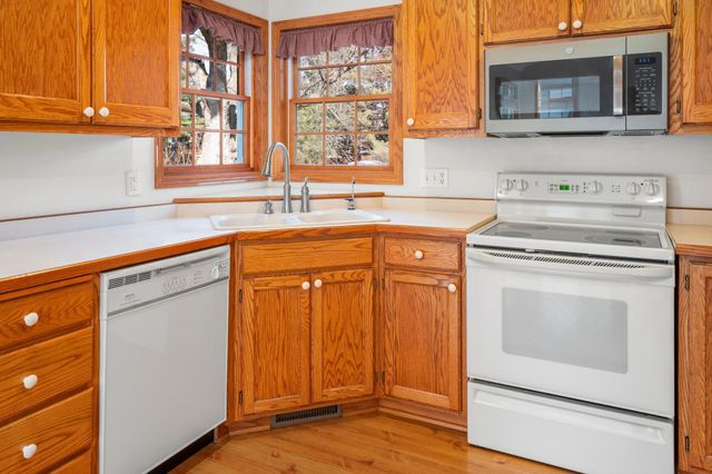 821 5th Avenue SE, Saint Cloud, MN 56304