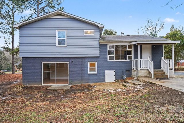 5931 Amity Place, Charlotte, NC 28212