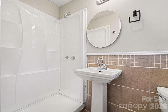 5931 Amity Place, Charlotte, NC 28212