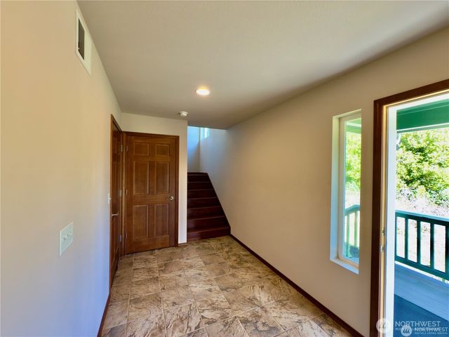 189 S Sand Dune Avenue SW, Ocean Shores, WA 98569