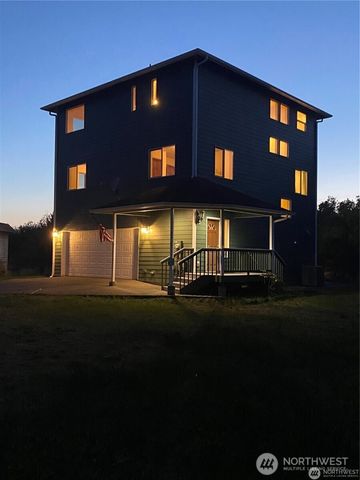 189 S Sand Dune Avenue SW, Ocean Shores, WA 98569