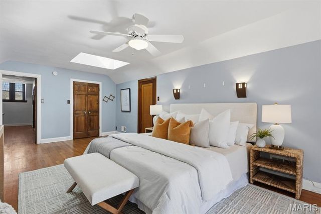 7330 Stanford Avenue, St Louis, MO 63130