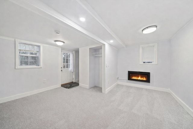 73 Laurie Ave, Abington, MA 02351