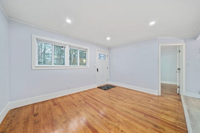 73 Laurie Ave, Abington, MA 02351