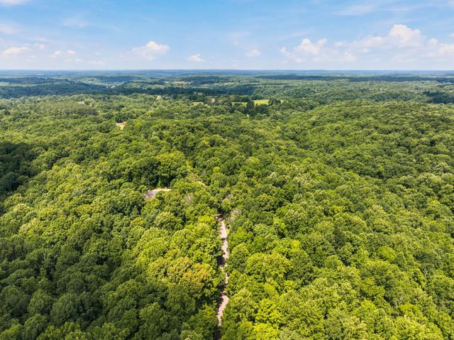 2 Greenbrier Rd, Franklin, TN 37064