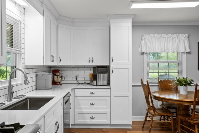 1364 Country Club Rd, Sparta, TN 38583