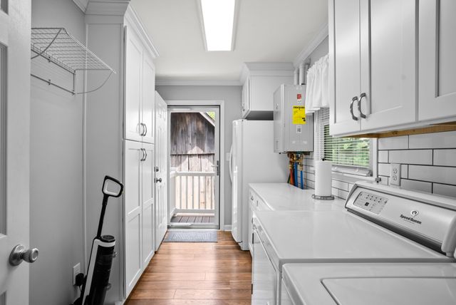 1364 Country Club Rd, Sparta, TN 38583