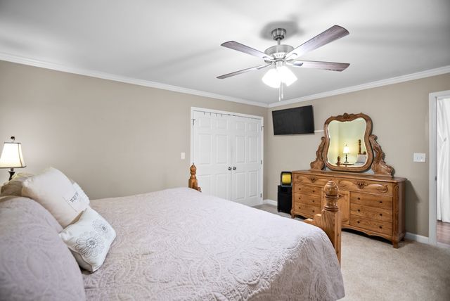 1364 Country Club Rd, Sparta, TN 38583