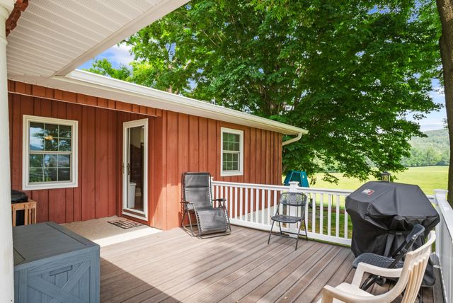 1364 Country Club Rd, Sparta, TN 38583