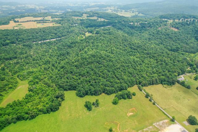 1364 Country Club Rd, Sparta, TN 38583